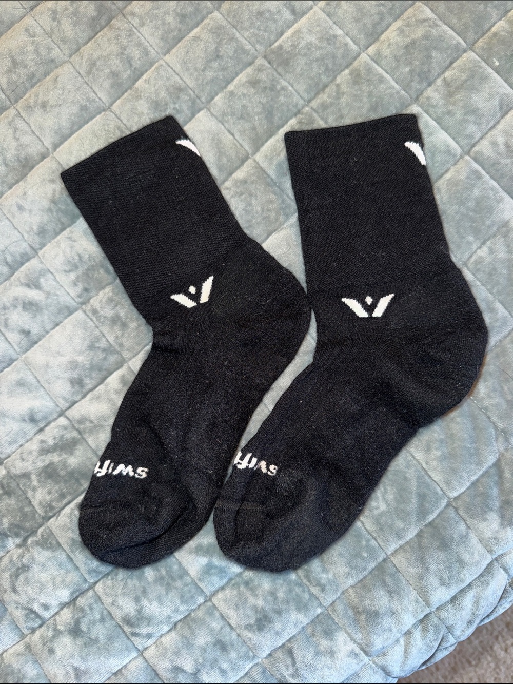 Swiftwick Size Medium Crew Merino Running Athletic Socks